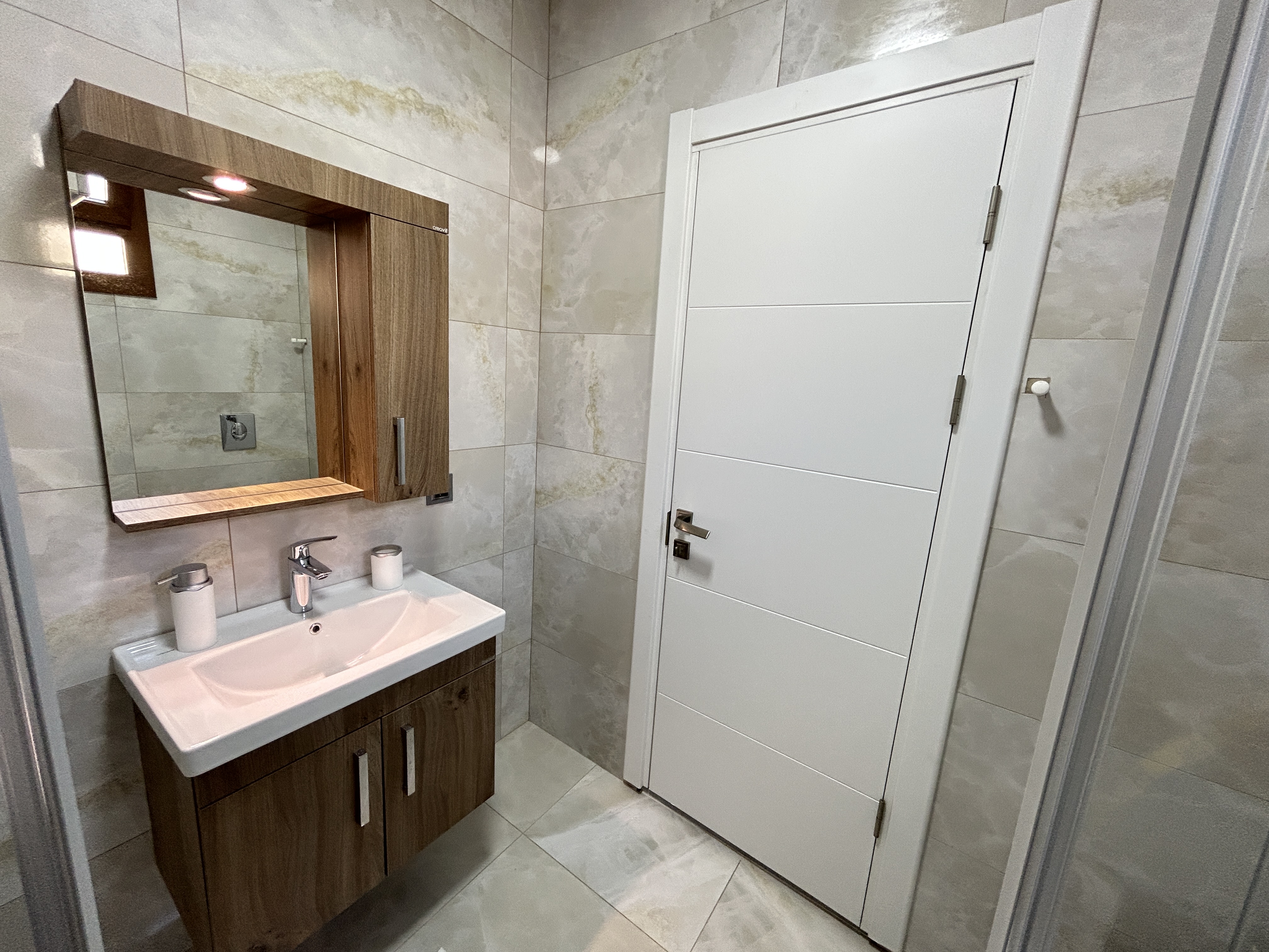 MARMARİS SÖĞÜTTE SONSUZLUK HAVUZ DENİZ MANZARALI SIFIR 4+1 VİLLA